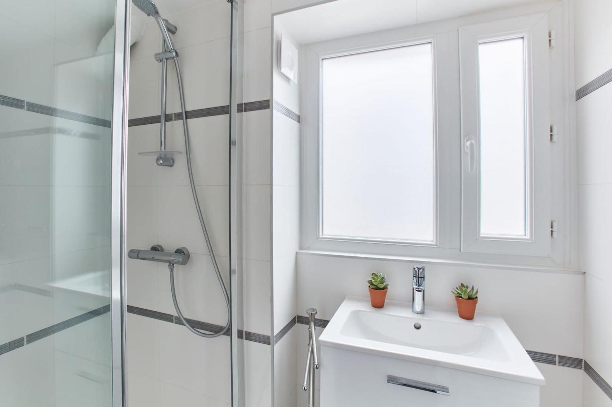 Montmartre & Sacre-Coeur Basilica - 1Br - Cityapartmentstay Paříž Exteriér fotografie